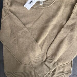 New with Tags Women's Tan Sweater